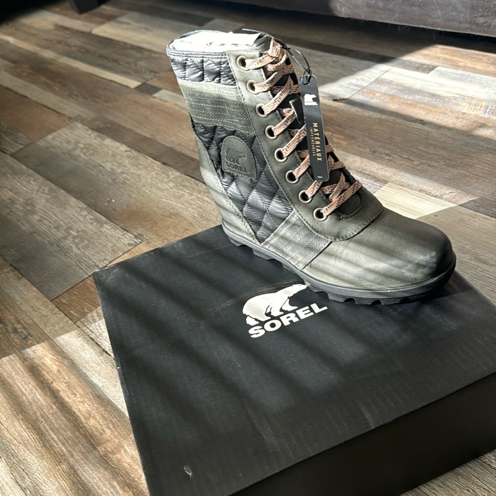 Lexie wedge boots